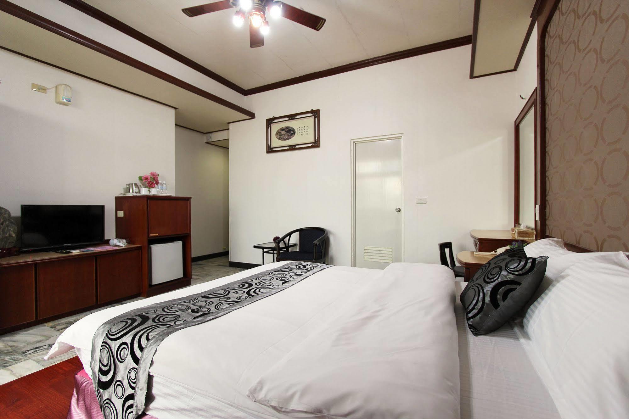 陶陶居商旅 Tautauchu Hotel Hualien City Ngoại thất bức ảnh