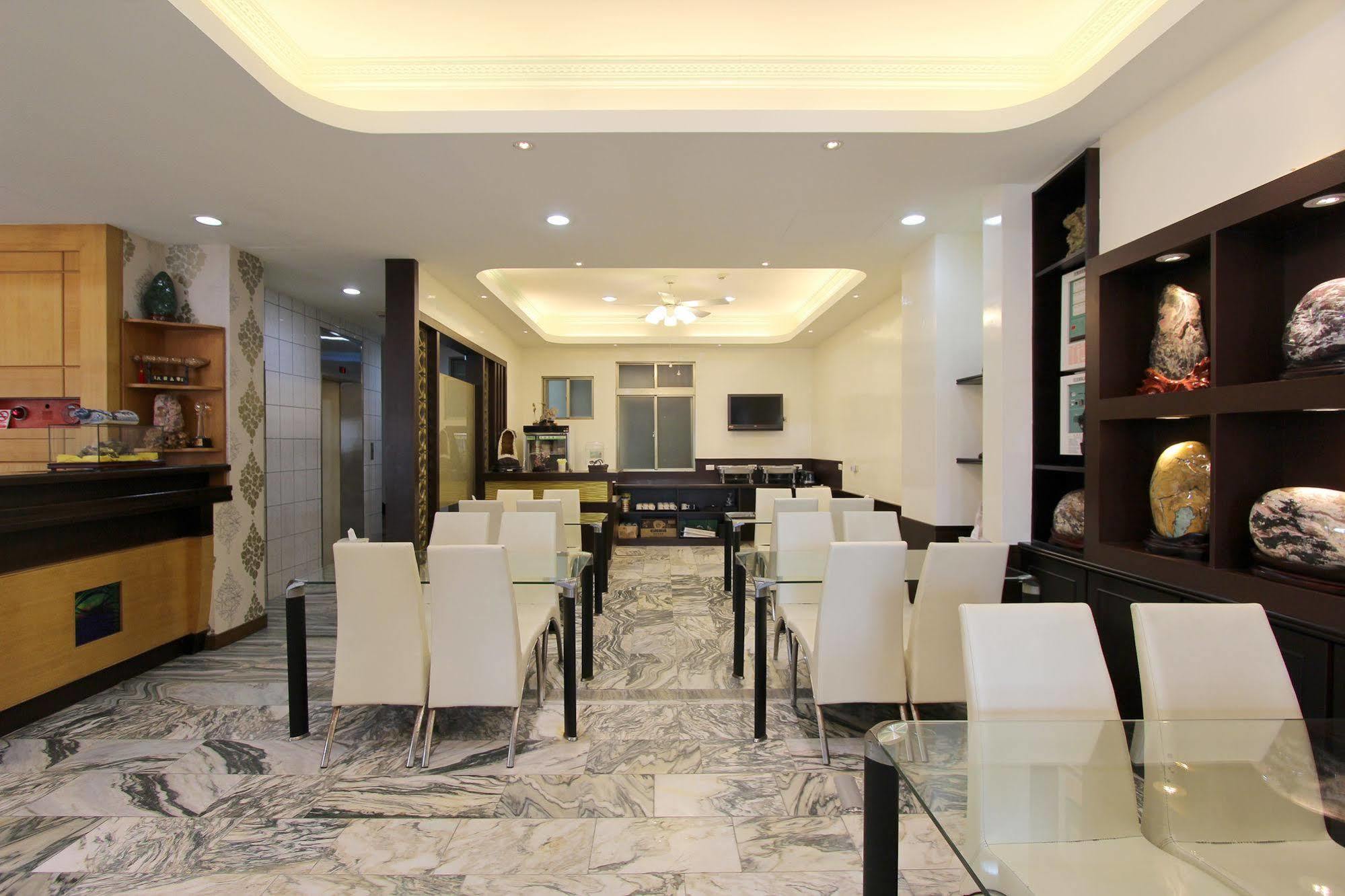 陶陶居商旅 Tautauchu Hotel Hualien City Ngoại thất bức ảnh